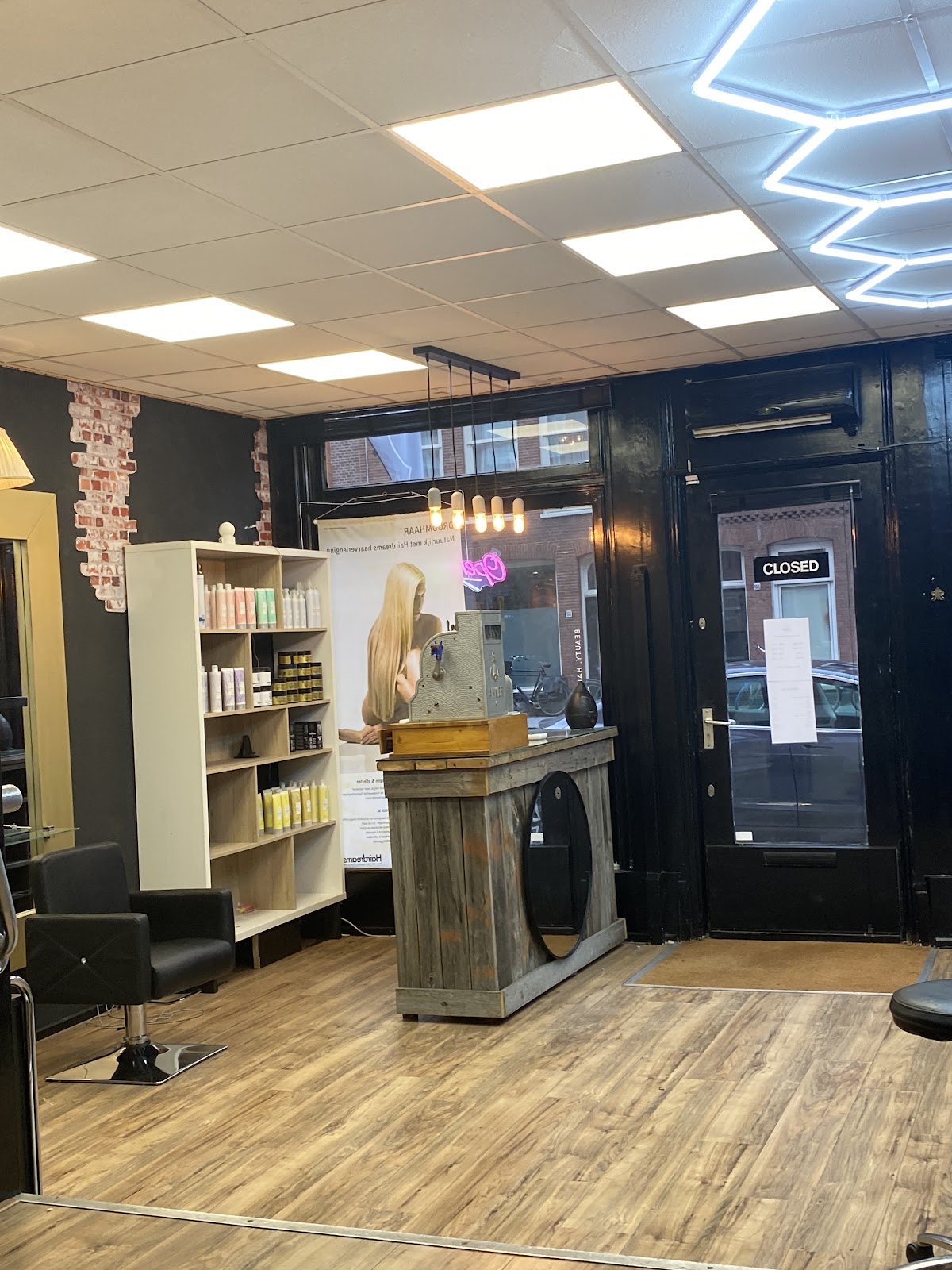 Capello barbarshop & lady's salon